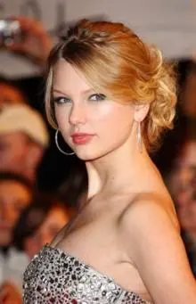 Taylor Swift - taylor swift brit face.jpg